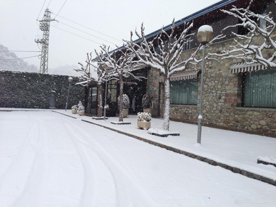 Hotel La Seu La Seu d'Urgell Exterior photo