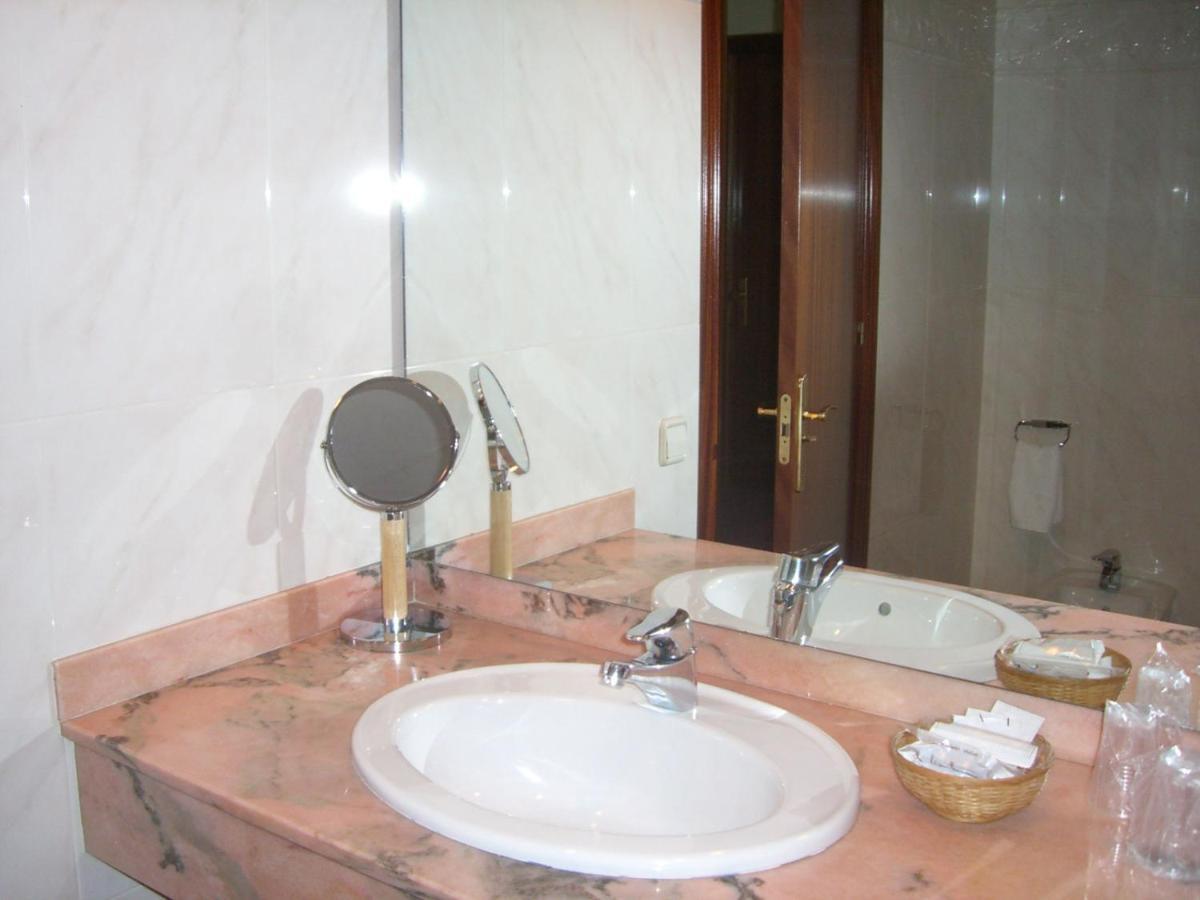 Hotel La Seu La Seu d'Urgell Room photo